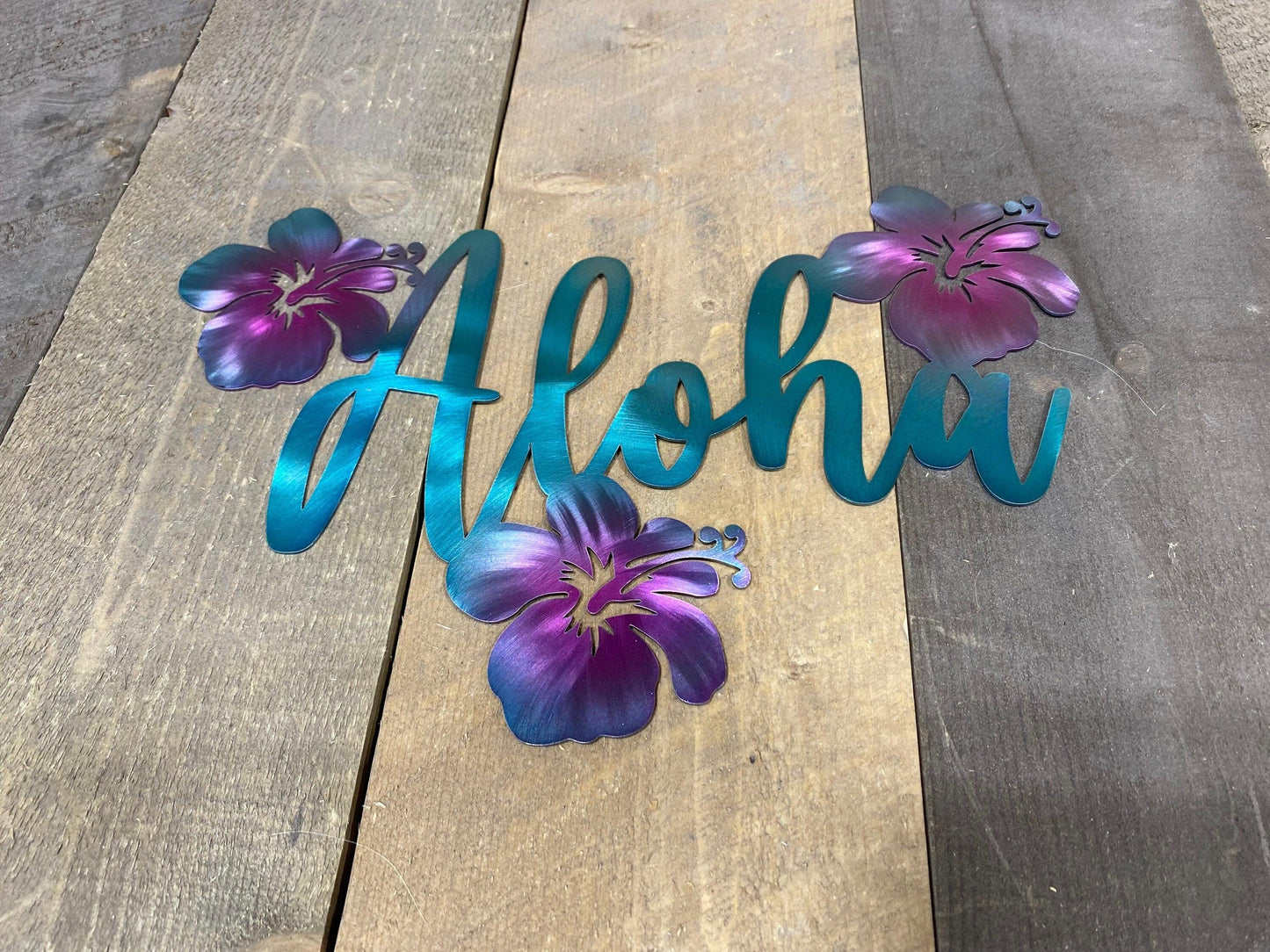 'Aloha' Hibiscus Metal Wall Art – Coastal & Beach-Themed Decor - RMMDecor
