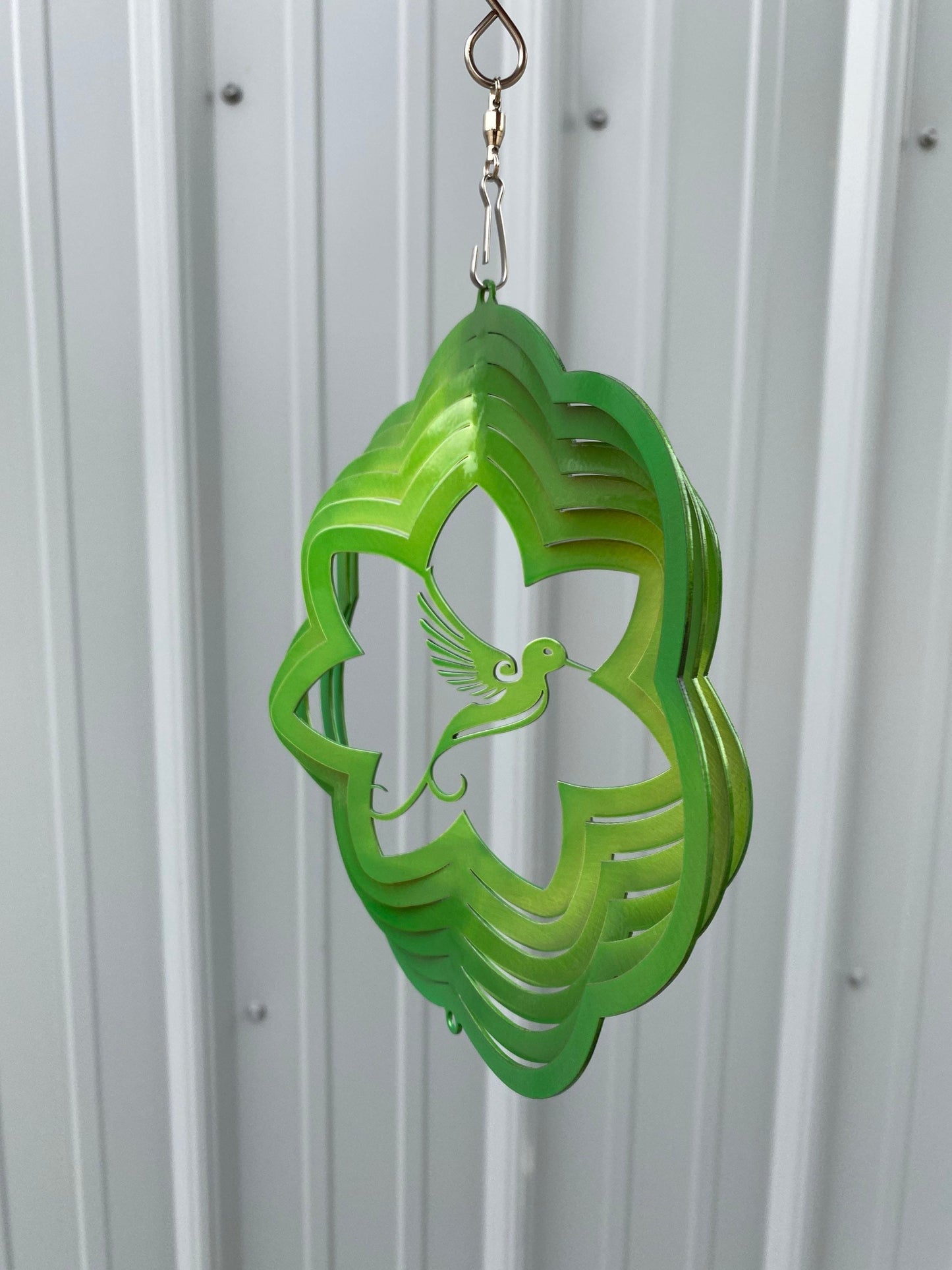Hummingbird metal art wind spinner, meditation gift, gift for gardener, garden decorations, patio decorations
