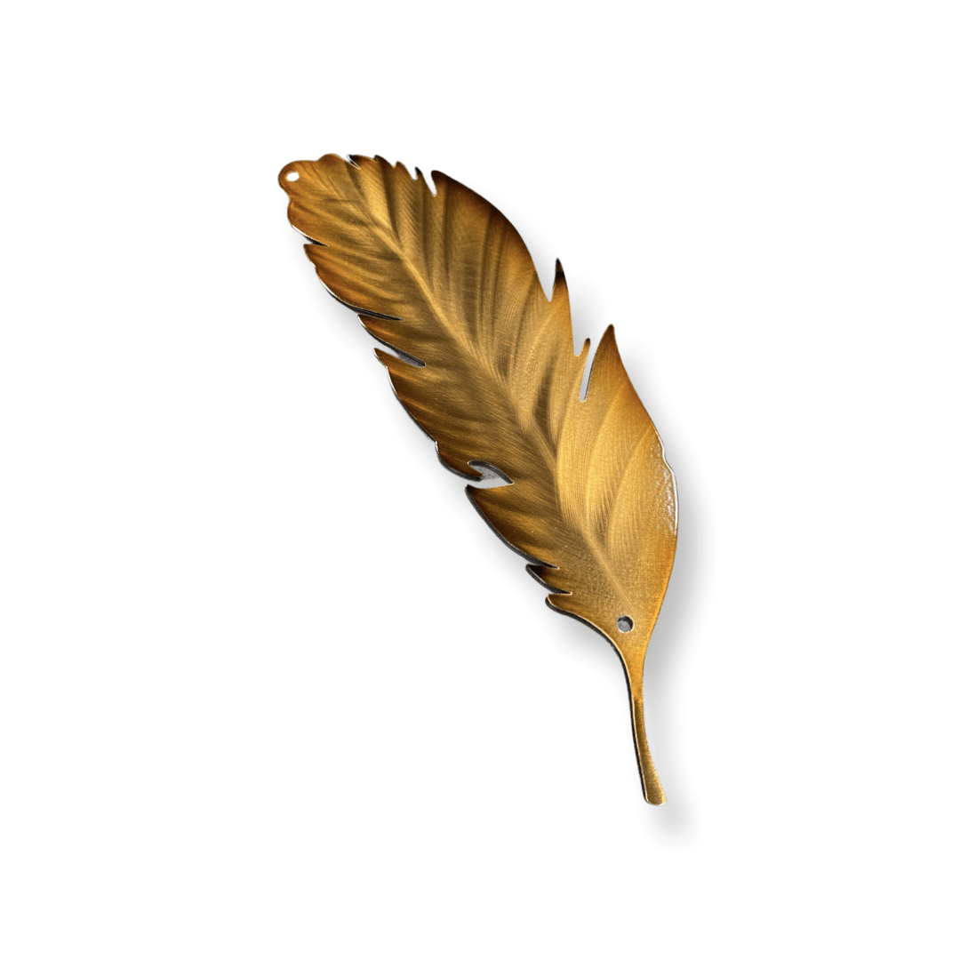 Metal feather wall hanging